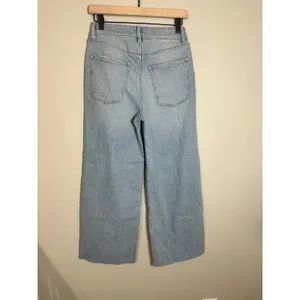 Warp + Weft High Rise Wide Leg Cropped Jeans Light Wash Blue Raw Hem Size‎ 26 thumbnail 4