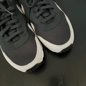New NIKE Air Max 1 GS 'Off Noir White' thumbnail 5