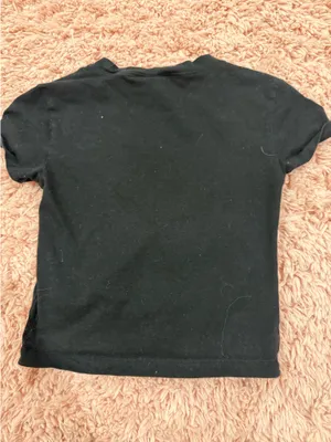 Black T shirt thumbnail 3