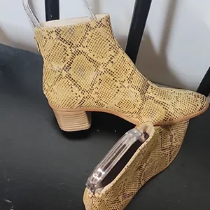 New Anthropologie Snake Print Ankle Heel Booties thumbnail 7