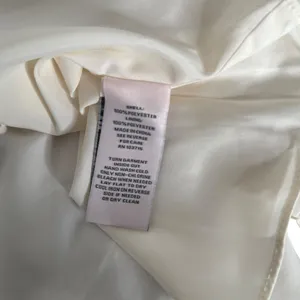 Nanette Lepore Pleated Mock Neck Blouse Ivory Sleeveless Top Womens M Read thumbnail 9