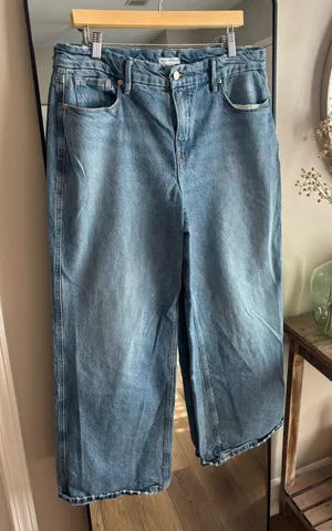 Good American wide leg jeans thumbnail 1