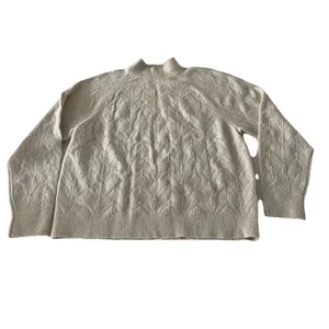 Uniqlo Women’s Pointelle Knit Sweater Ivory Size Medium thumbnail 3