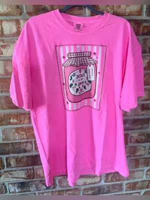 Comfort Colors Hot Pink Graphic Tee with Jesus is my Jam Jar Design thumbnail 1