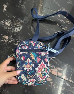 Vera Bradley Harry Potter Home To Hogwarts Crossbody Bag thumbnail 1