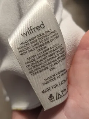 Aritzia By Wilfred Crop Top Size Medium thumbnail 6