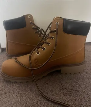 Fall/Winter Boots Tan Size 6 thumbnail 2