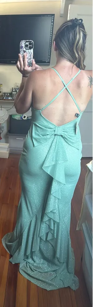 Windsor Sparkly Gown Formal Mermaid thumbnail 2