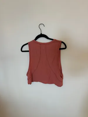 Lululemon Cropped Workout Tank thumbnail 2