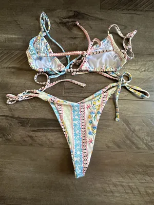 Triangl Bikini Set thumbnail 2