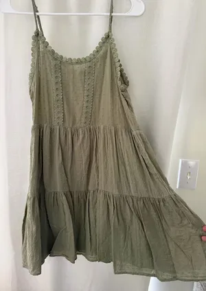 Boutique dress thumbnail 1