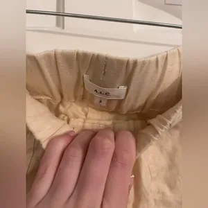 ALC Frank Billy II Short 100% Linen Cream Size 2 thumbnail 4