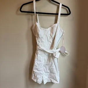 NWT Revolve More to Come Daphne Romper - Ivory thumbnail 2