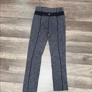 Lululemon Skinny‎ Groove Pant Leggings, Size 2 thumbnail 3