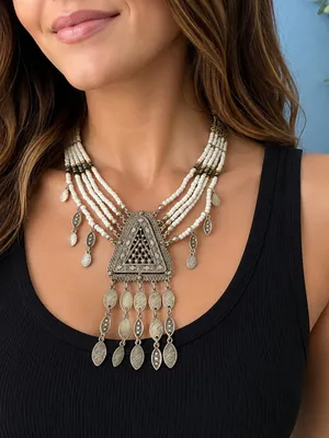 NWT Free People Dollyland Choker Pendant Beaded~ Gold & white ~ SOLD OUT HTF! thumbnail 1