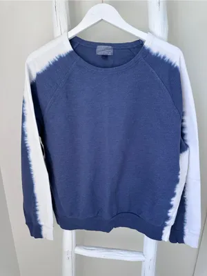 Universal Thread Women's Tie-Dye Crewneck Sweatshirt - Blue & White Size XL thumbnail 1