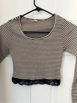 Striped Black and Cream Lace-Trim Long Sleeve Crop Top thumbnail 2