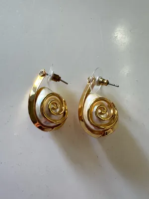 Lele Sadoughi Snail Hoop Earring in Pearl thumbnail 4