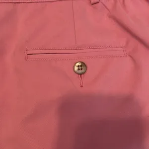 Izod Womens size 14 pink pleated shorts side and back pockets belt loops EUC thumbnail 7