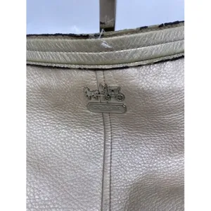 Coach Classic Off White Leather Shoulder Bag thumbnail 8