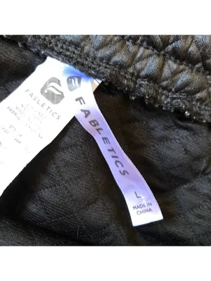 Fabletics EUC Women's Fabletics Manila Coated Black Quilted Mini Skirt Size L thumbnail 6