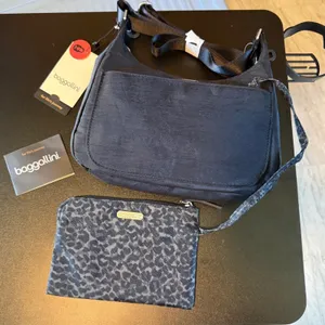 Baggallini Peek A‎ Boo Crossbody Hobo Bag Black Medium Travel Purse Everyday thumbnail 9