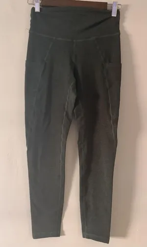 FLEO Dark Green High-Waisted Leggings with Side Pockets - Size Small thumbnail 1