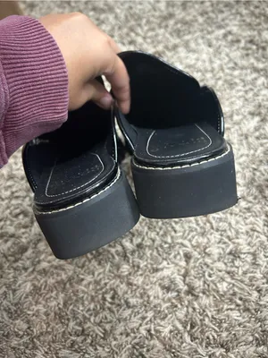 Donald Pliner Black Patent Leather Slip-On Loafers Mules Sz 8 1/2 thumbnail 9