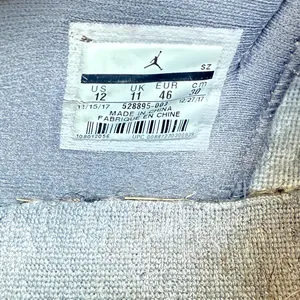 Nike Air Jordan Retro 11 Low Cool Grey Pre-Owned Size 12 thumbnail 8
