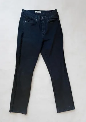Levi's Women's Classic Straight Black Denim Jeans Sz 10 Waterless thumbnail 1