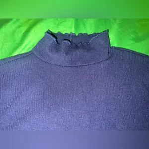 NWT Aerie Elegant Navy Blue High Neck Cropped Long Sleeve Women's Top size M thumbnail 4