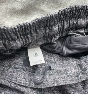 Lululemon hotty hot Shorts 4" inseam Gray Heather Size 2 thumbnail 4