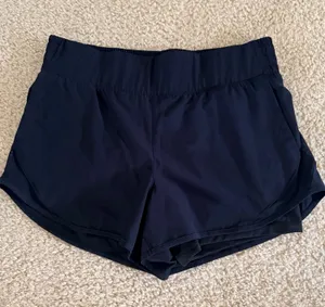 Shorts  thumbnail 1