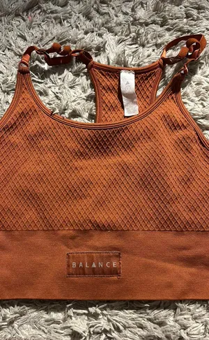 Balance Athletica Gym Crop Top thumbnail 1