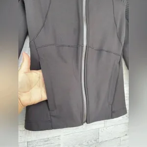 Lululemon Chill Going Strong Jacket size 4 thumbnail 8
