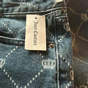 NWT Juicy Couture Venice Crown-Print Straight Jeans thumbnail 5