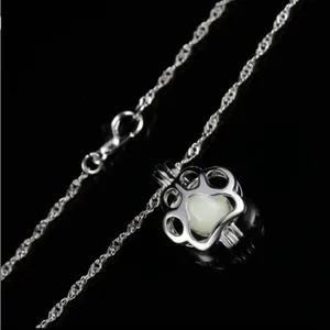 NWT Fashion Jewelry Paw Print Necklace thumbnail 3