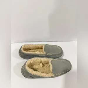 UGG Ansley Slippers Womens 8 Gray Suede Shearling Lined Moccasin thumbnail 6