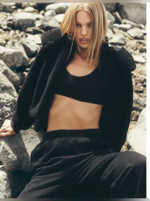 Alo Yoga Foxy Sherpa Jacket size S Black thumbnail 1
