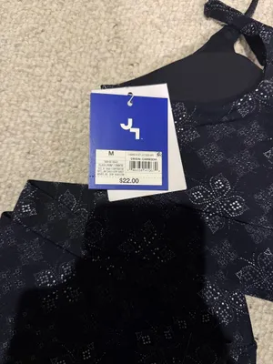JoyLab Biker shorts and sports bra thumbnail 5