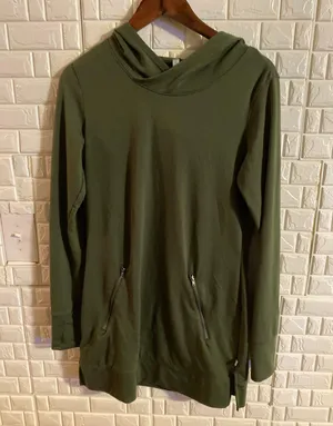 BCG woman's hooded long sleeve sweater size thumbnail 2