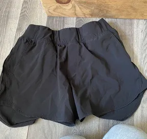 Shorts Black thumbnail 1