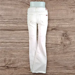 7 For All Mankind Women's Sz 27 White Distressed Flare Leg Denim Jeans thumbnail 4