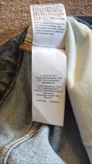 Madewell High-Waisted Straight-Leg Jeans thumbnail 6