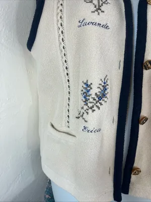 Cream Sleeveless Floral Knit Vest with Navy Trim thumbnail 7