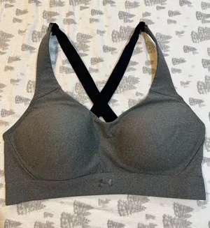 Armour Under Sports Bra thumbnail 1