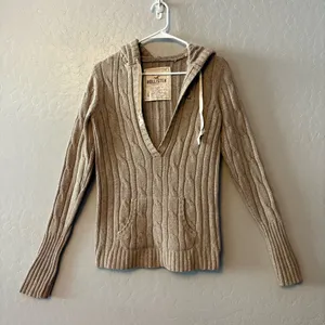 Hollister Y2K beige cable knit hooded deep v-neck rabbit hair sweater large thumbnail 1