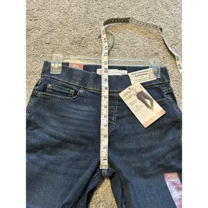 Levi & Strauss Women's Signature Gold Totally Shaping Pull On Skinny 4M 27‎ X 30 thumbnail 5