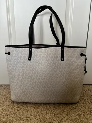 Michael Kors Tote Leather Bag thumbnail 3