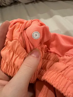 Lululemon Coral 4” Hotty Hot low rise thumbnail 7